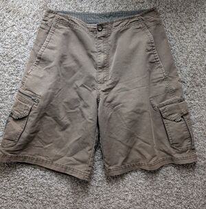 REI Men's Khaki Cargo Shorts Size 32 Gorpcore Outdoor Rec